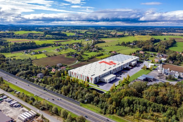 Společnosti Conseq a Accolade dokončily akvizici průmyslové budovy od 7R v Polsku Společnosti Conseq a Accolade dokončily akvizici průmyslové budovy od 7R v Polsku